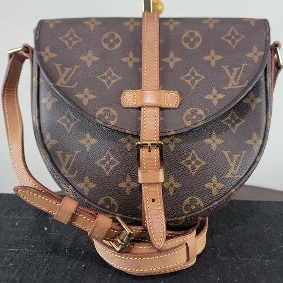 Louis Vuitton Handbags - •LOUIS VUITTON• Vintage Chantilly MM 1999 shoulder bag